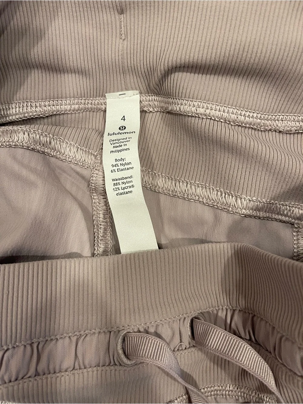 Lululemon pants - size 4